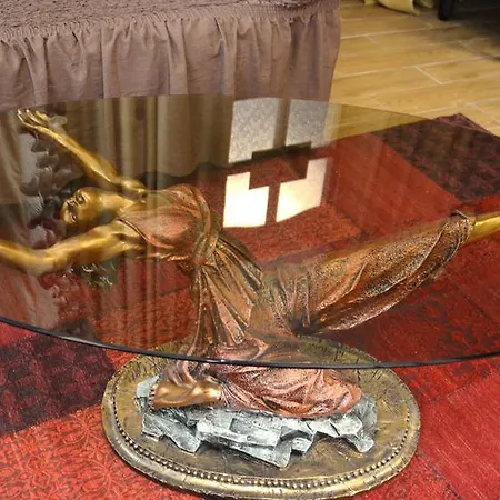 Hostel Ballet