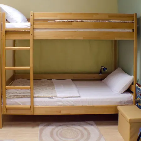Ballet Hostel *